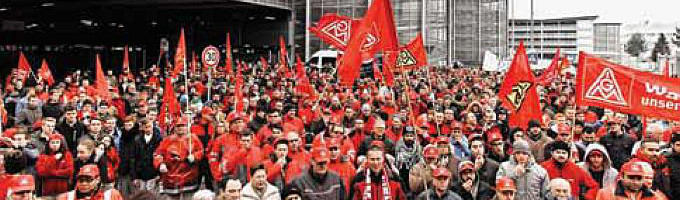 Almanya'da metal ve elektronik işçileri uyarı grevlerinde